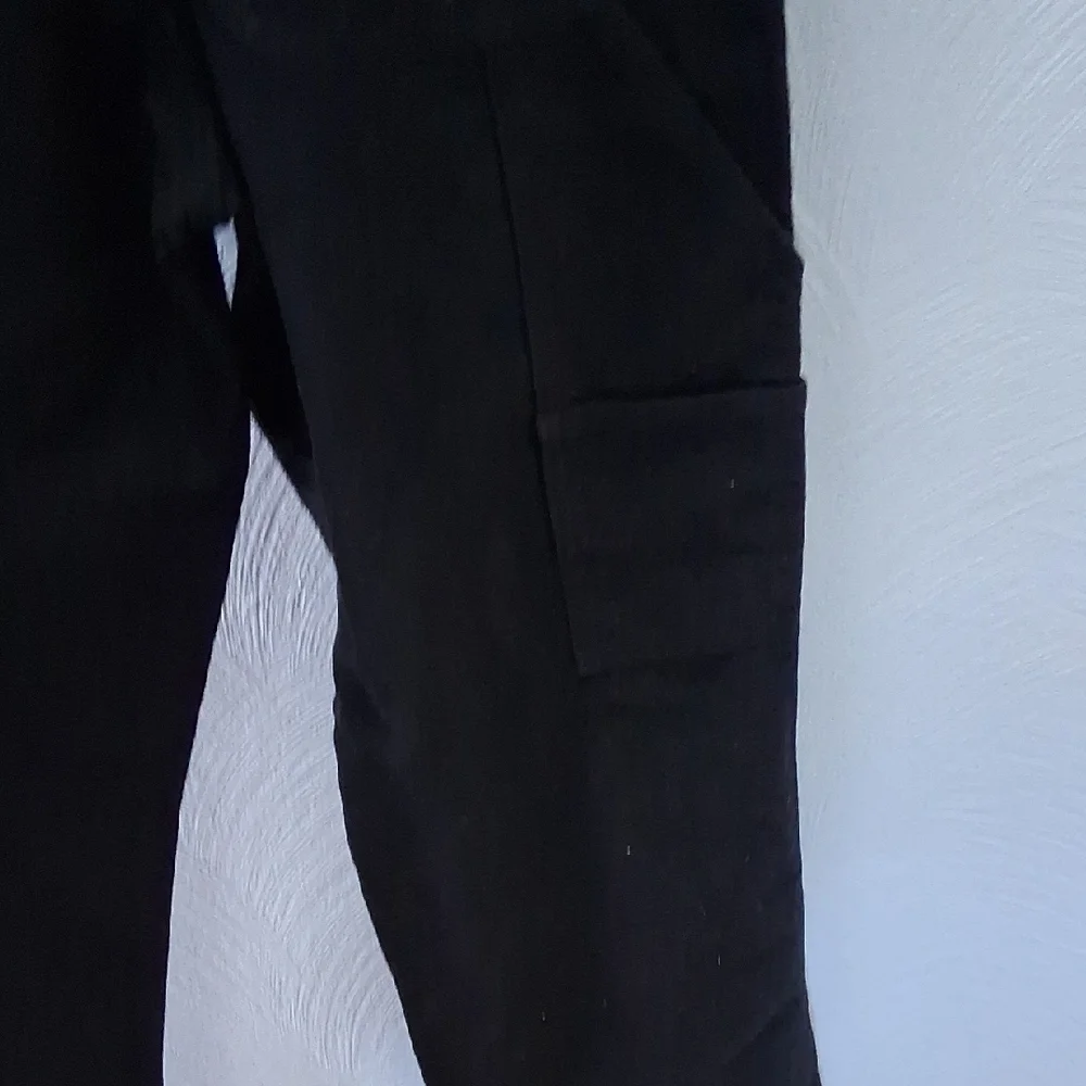 D&G Black Women's Cargo Jeans - Picture 8 of 11
